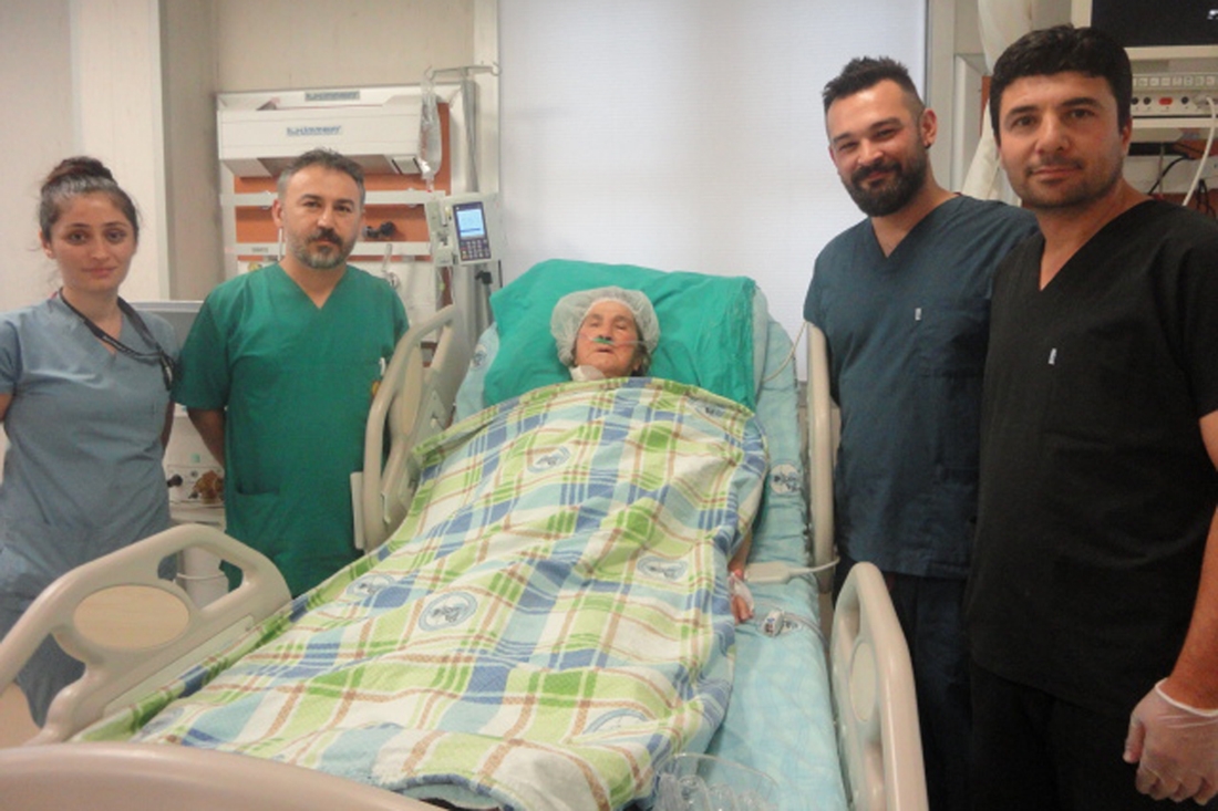 Batman’da 75 yaşındaki hastanın kalbine pil takıldı Batman’da 75 yaşındaki hastanın kalbine pil takıldı